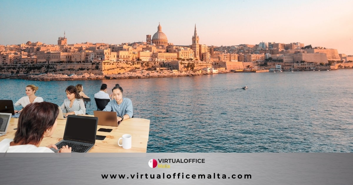 people cworking together on Malta'sea